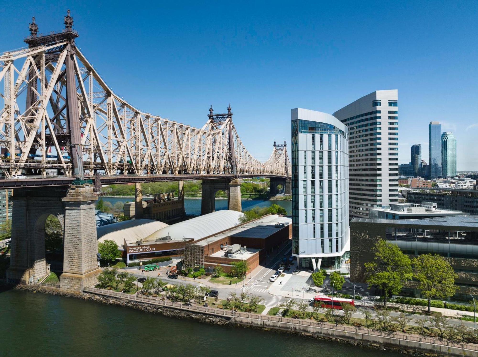 Graduate Roosevelt Island